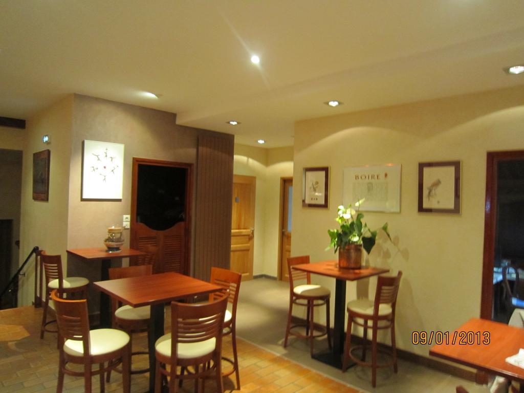 Hotel Restaurant Emile Job Montmerle-sur-Saone Exterior foto