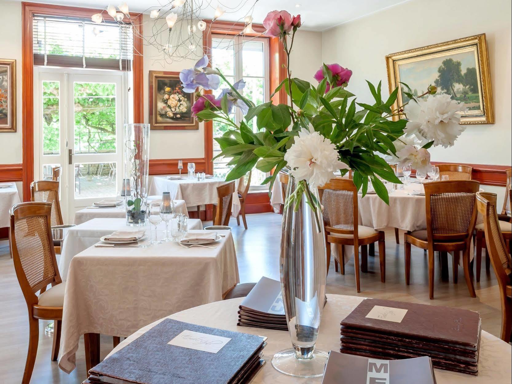 Hotel Restaurant Emile Job Montmerle-sur-Saone Exterior foto